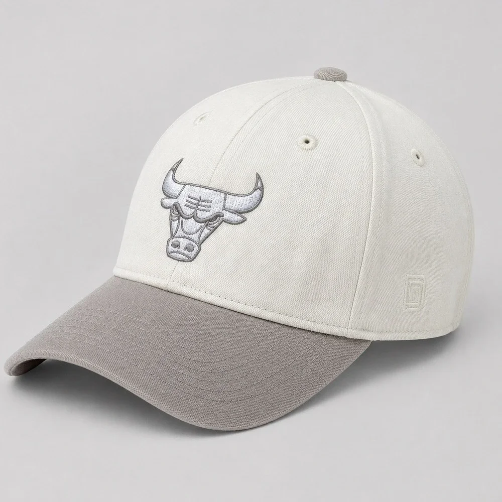 Ultra Game NBA Chicago Bulls Snapback Hat Off-White Grey Embroidered Flat Brim
